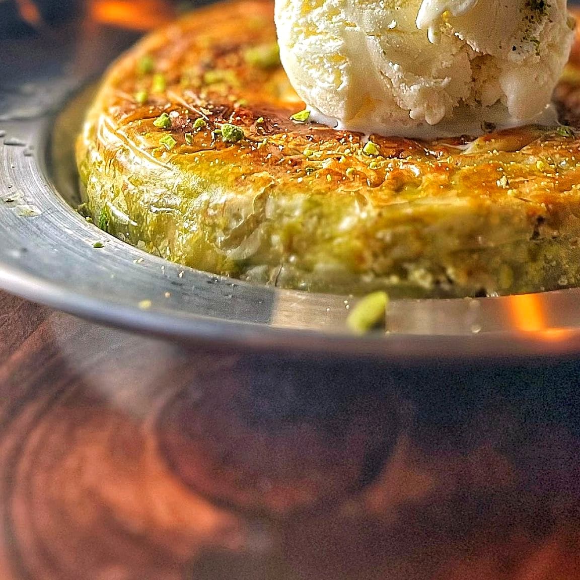 Hacı Kasımoğulları Antep Dolama (Roll) Katmer with Antep Pistachio